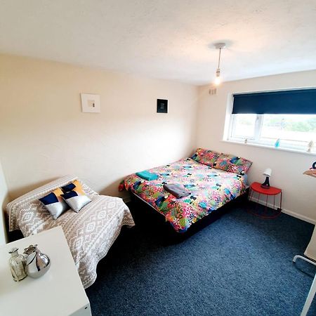 Rayleigh Town Centre 3 Bedroom Apartment 外观 照片