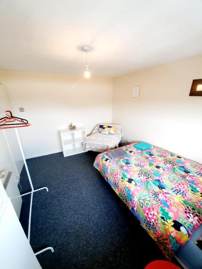 Rayleigh Town Centre 3 Bedroom Apartment 外观 照片