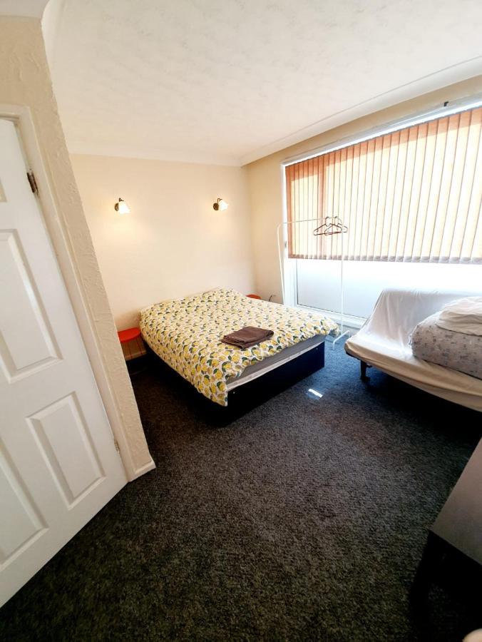 Rayleigh Town Centre 3 Bedroom Apartment 外观 照片