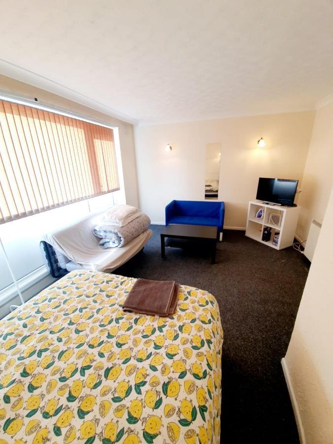 Rayleigh Town Centre 3 Bedroom Apartment 外观 照片