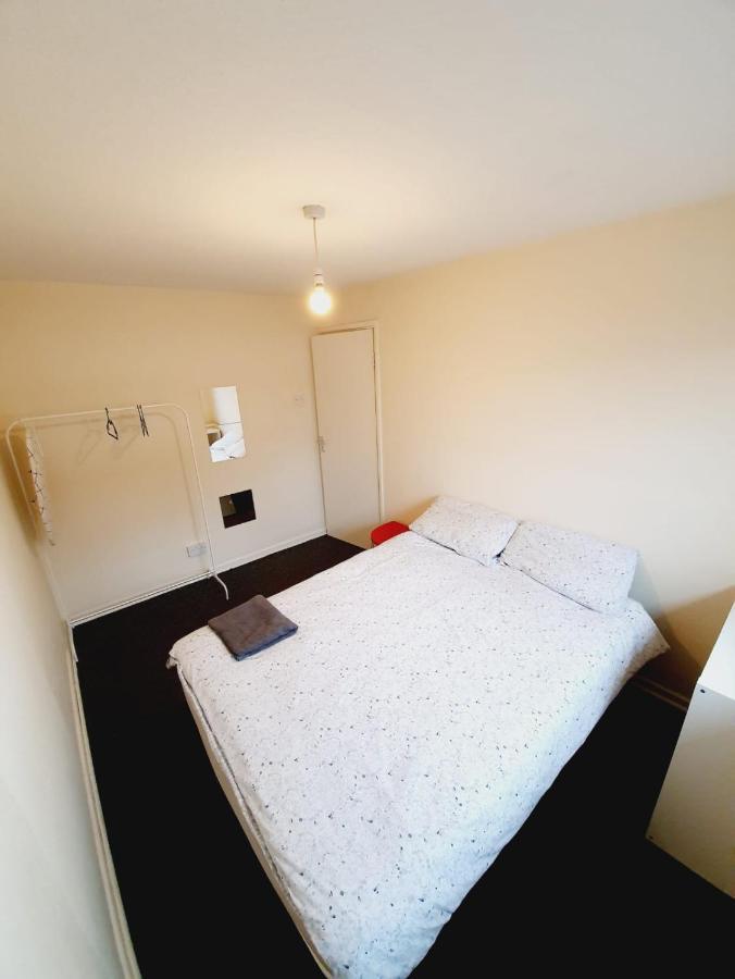 Rayleigh Town Centre 3 Bedroom Apartment 外观 照片